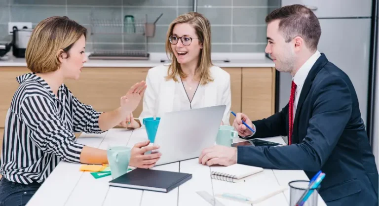 How To Hire an Offshore Development Team For Delivering Your Project Successfully